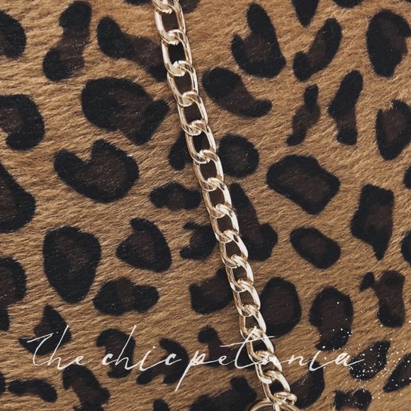 **LAST ONE**Leopard Print Crossbody - Picture 4 of 6